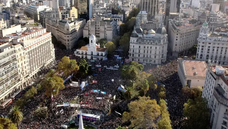El Gobierno endurece su postura frente a la marcha universitaria y crece el conflicto con las casas de estudio