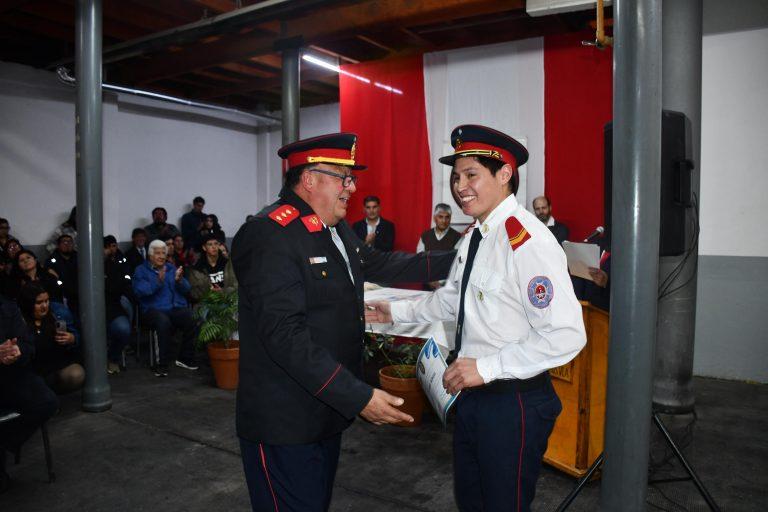 Villa La Angostura reconoció la labor de sus Bomberos Voluntarios en una emotiva ceremonia