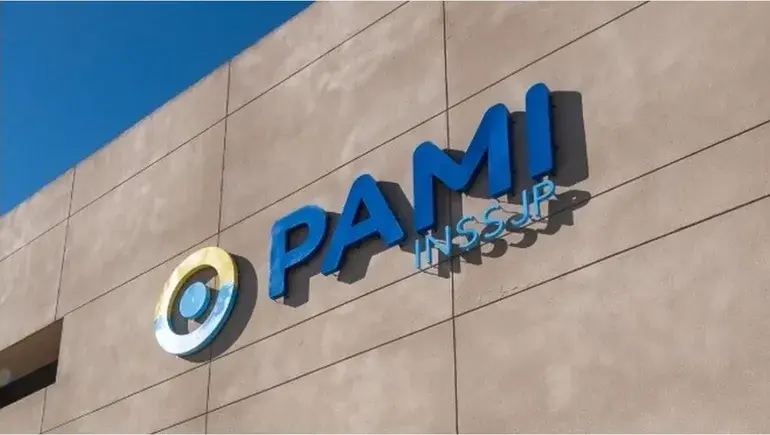 Clínicas y sanatorios suspenden las consultas de guardia para afiliados de PAMI en la Patagonia