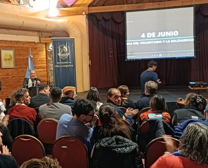 Villa La Angostura homenajeó a quienes estuvieron al frente durante la erupción del volcán Puyehue