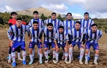 Deportivo Angostura se juega una parada clave ante Boca Unidos por la Copa Bariloche