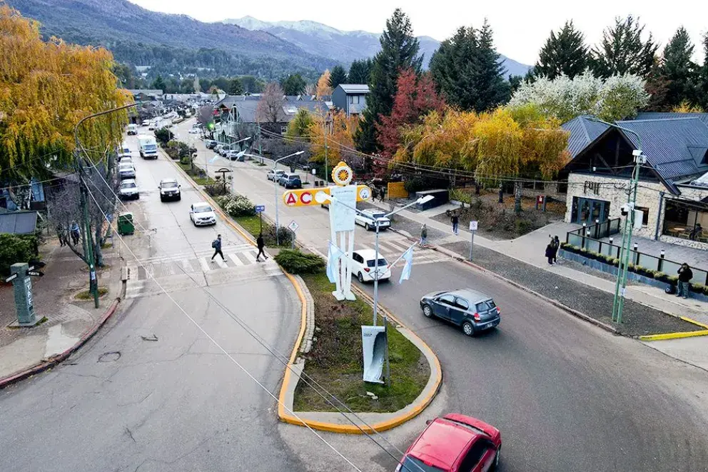 Buscan financiar la línea eléctrica ALIVILLA, una obra clave para el futuro energético de Villa La Angostura