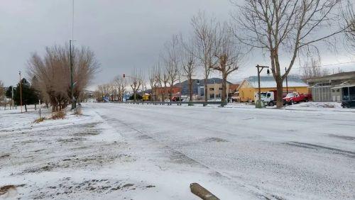 La ola polar dejó sin gas a localidades del interior neuquino y obligó a suspender clases y actividades