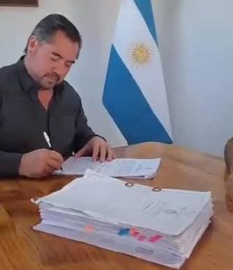El Ejecutivo cuestiona una ordenanza y vetara artículos por presunta invasión de competencias