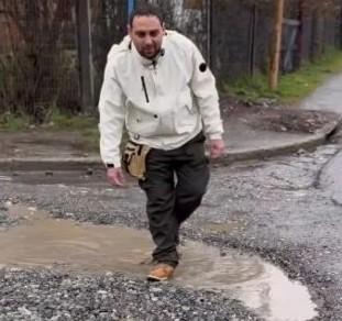 Un video viral dejó al descubierto el deterioro de las calles de Villa La Angostura