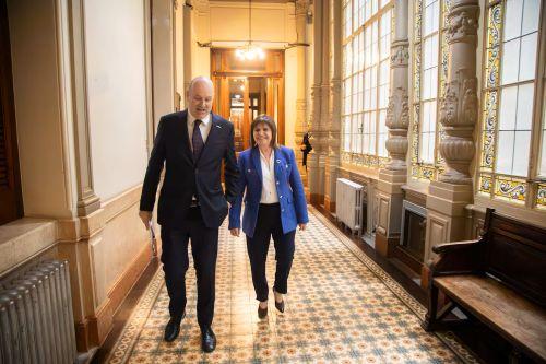El oficialismo busca destrabar la ley de propiedad privada y negocia los votos para aprobarla en el Senado